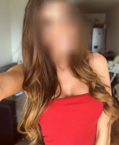 Anna, 35