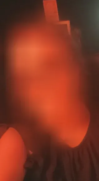 Annalena, 24