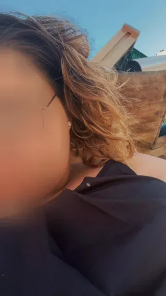Carina, 27