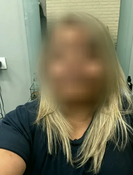 Elena, 40