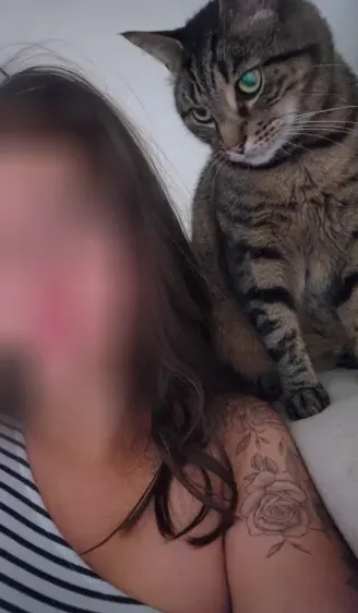 Greta, 28
