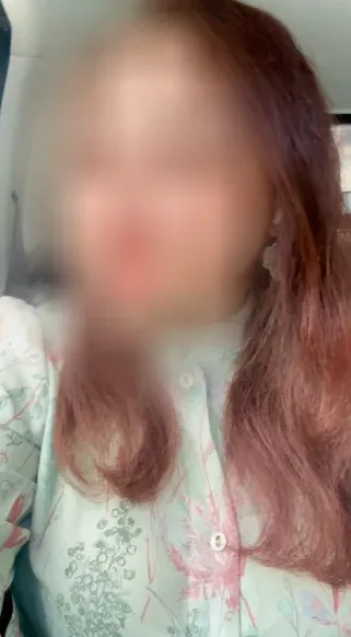 Kim, 32