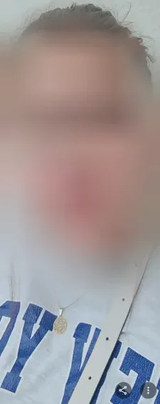 Larissa, 35