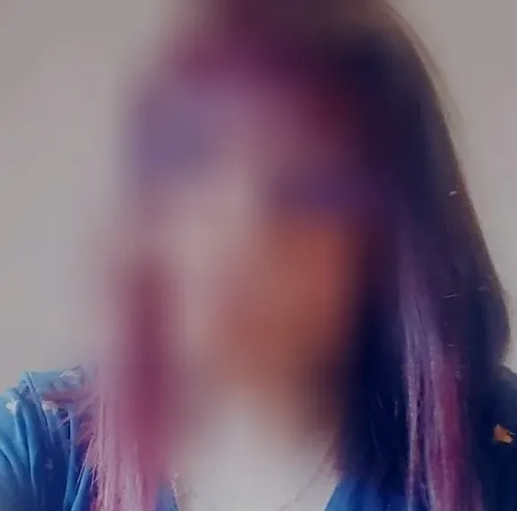Laura, 35