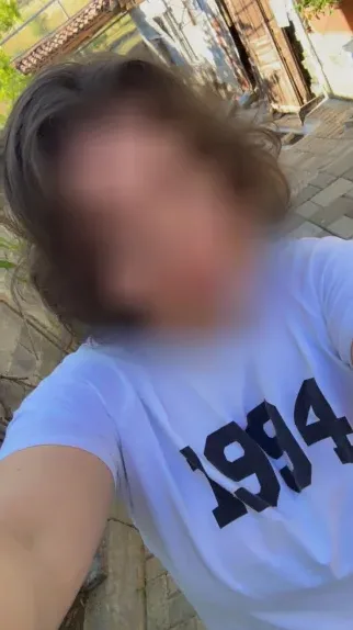 Nicole, 32