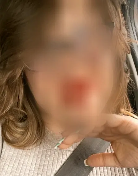 Sabrina, 38