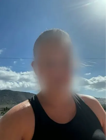 Simone, 37
