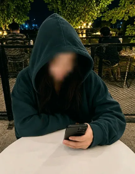 Yvonne, 26