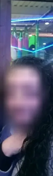 Zeynep, 32